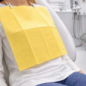 SERVILLETA BABERO PREMIUM AMARILLO 500 UDS.
